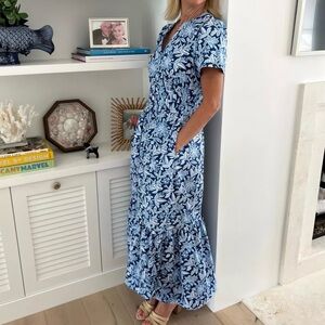 Elegant Blue Floral Maxi Dress
